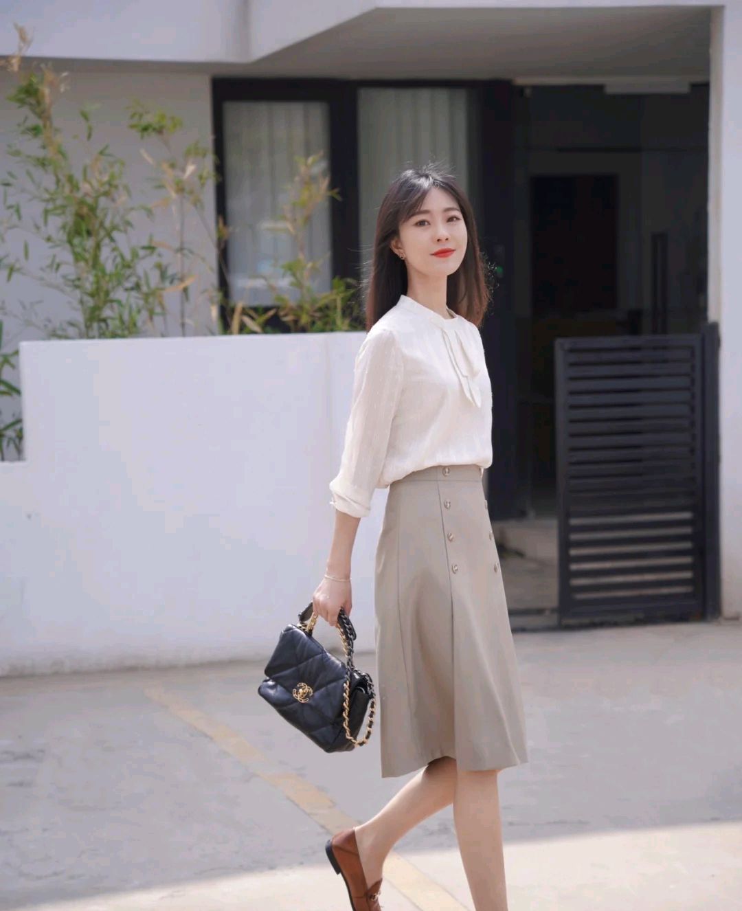 还是衬衫好搭配(还是衬衫好搭配衣服)