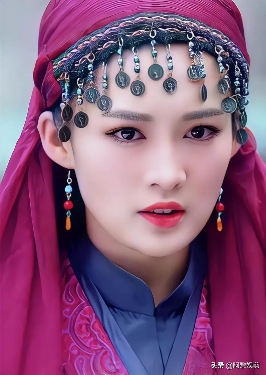 李沁古装照美若天仙