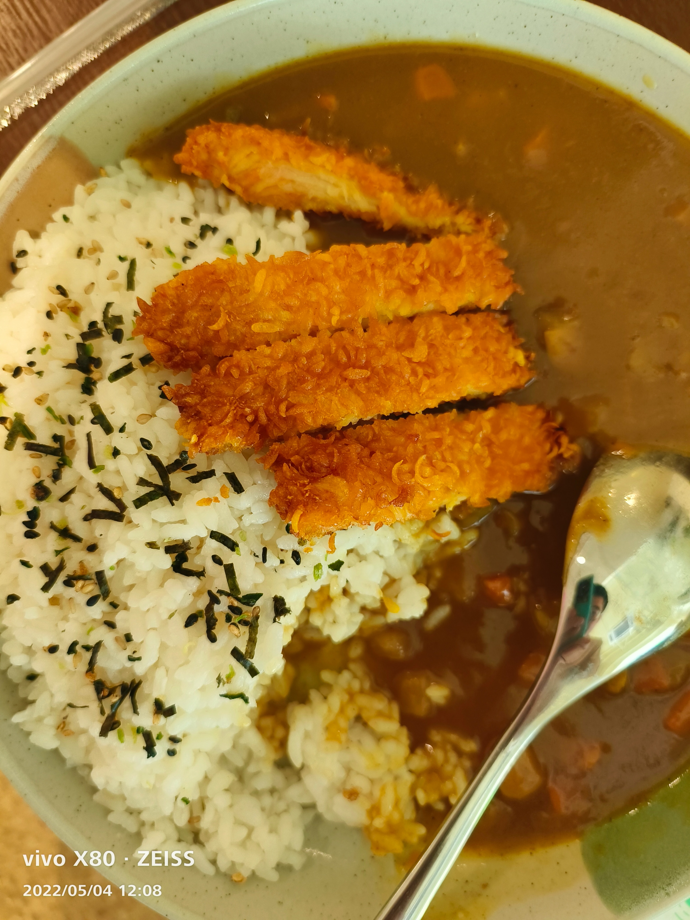 标准版也有Pro实力，天玑9000+蔡司影像加持，vivo X80上手实测