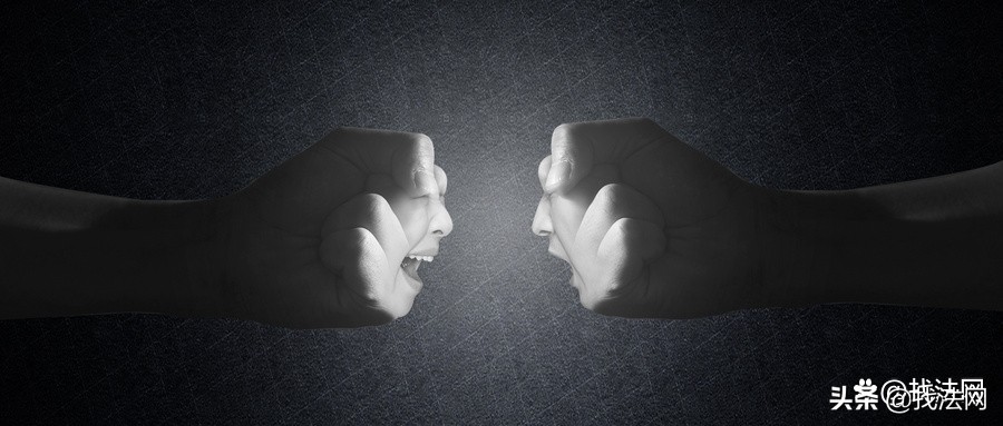 打架请一个律师大约要多少钱