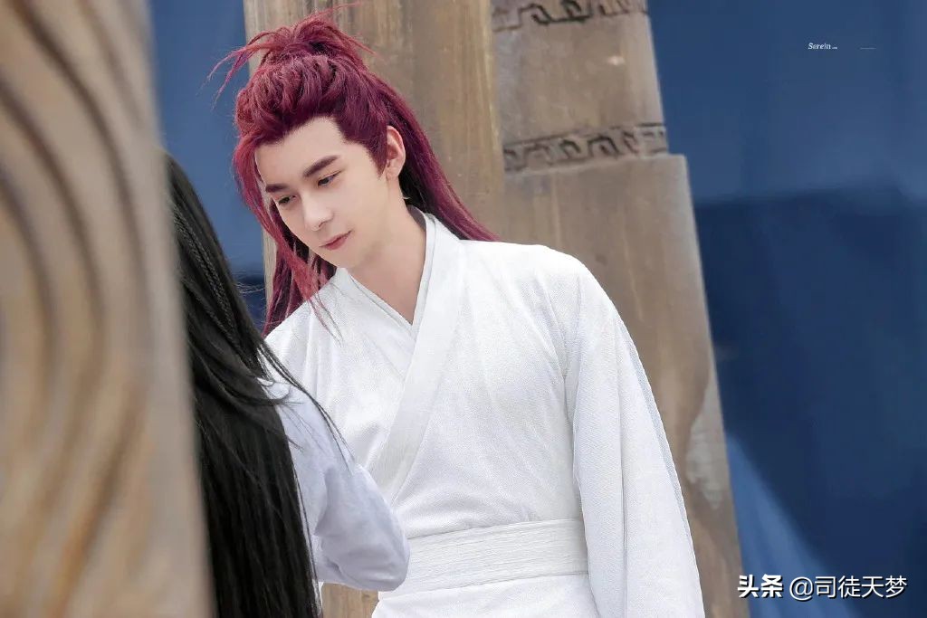 罗云熙的澹台烬，羞耻但有用