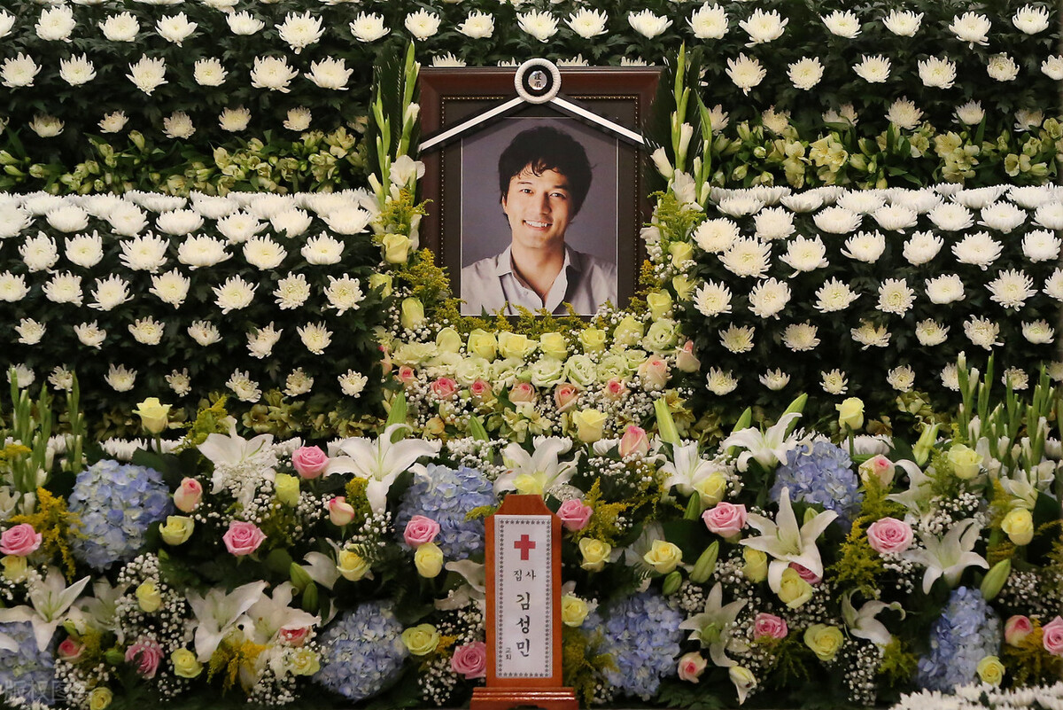 《家门的荣光》14年后主演现状,闪婚,自杀,还有人深陷丑闻?