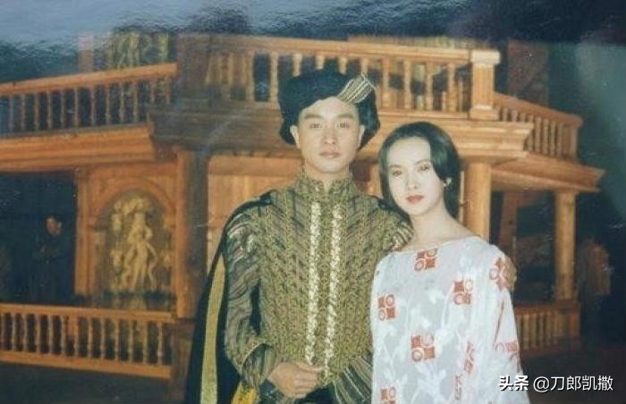 年轻时貌美如花，如今成了“村花”的代言人的九位女星