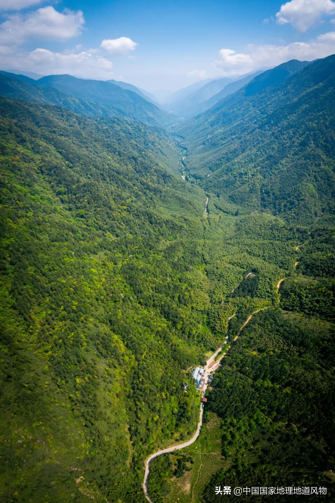 丫霸福州，爱拼泉州，毋惊大田，“上天入海”的福建，有多猛？