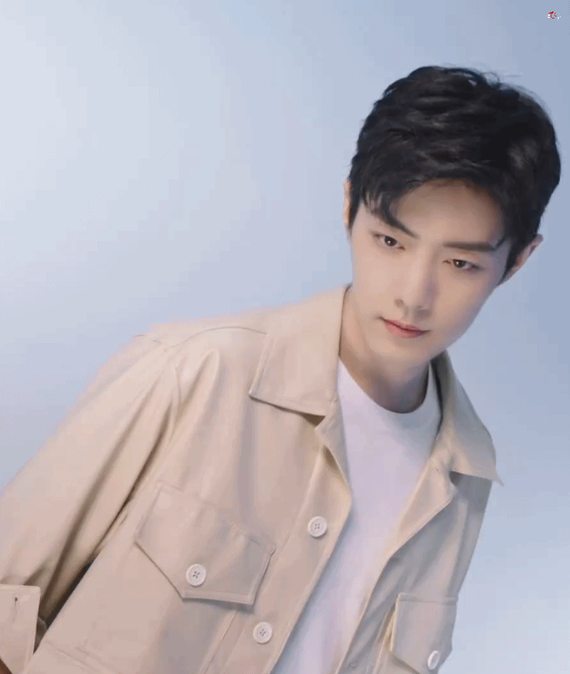 肖战他可真帅啊,帅到没边呀,这身材比例可太完美了