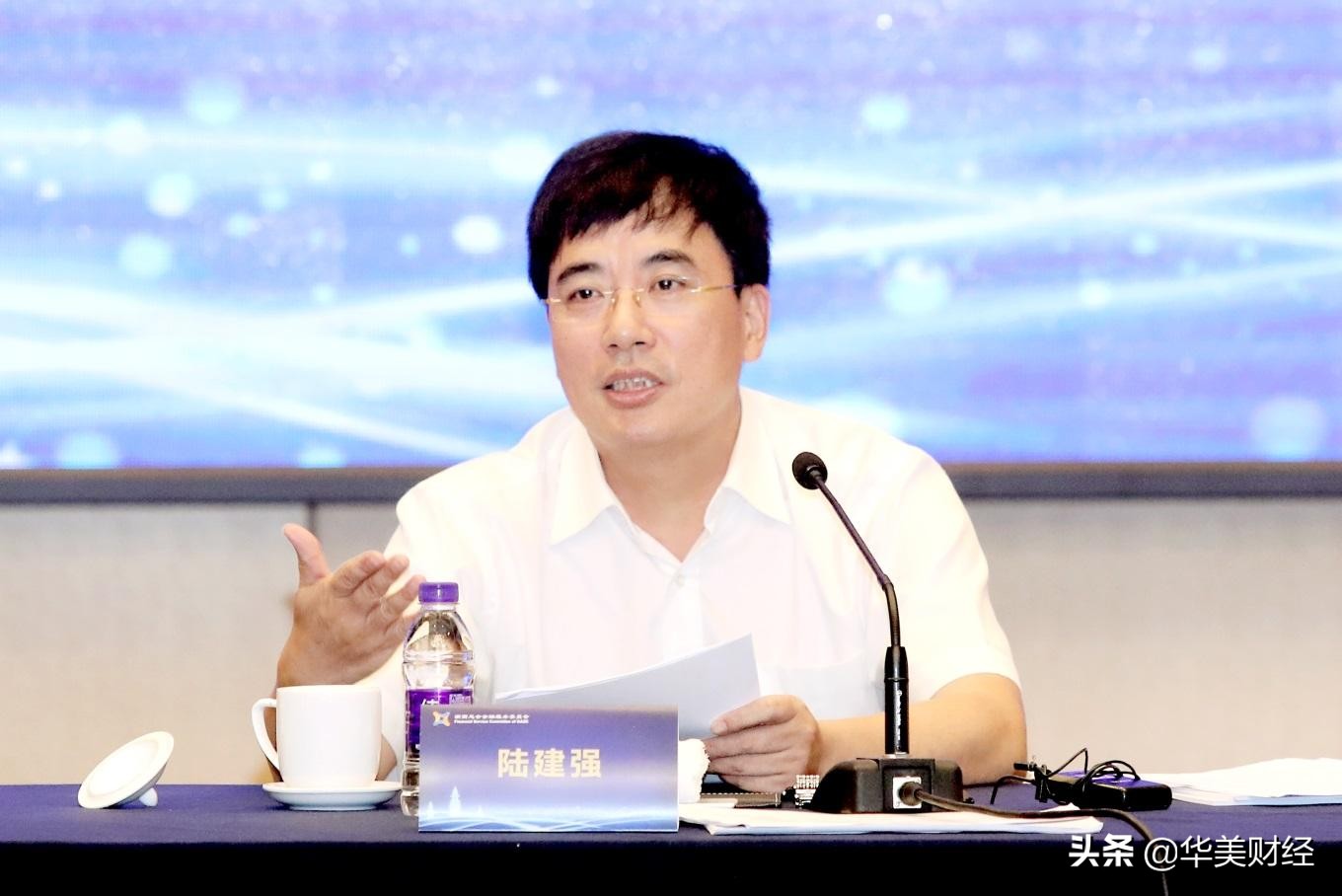 浙江知名金融國企，財通證券換帥，人均薪酬超63萬