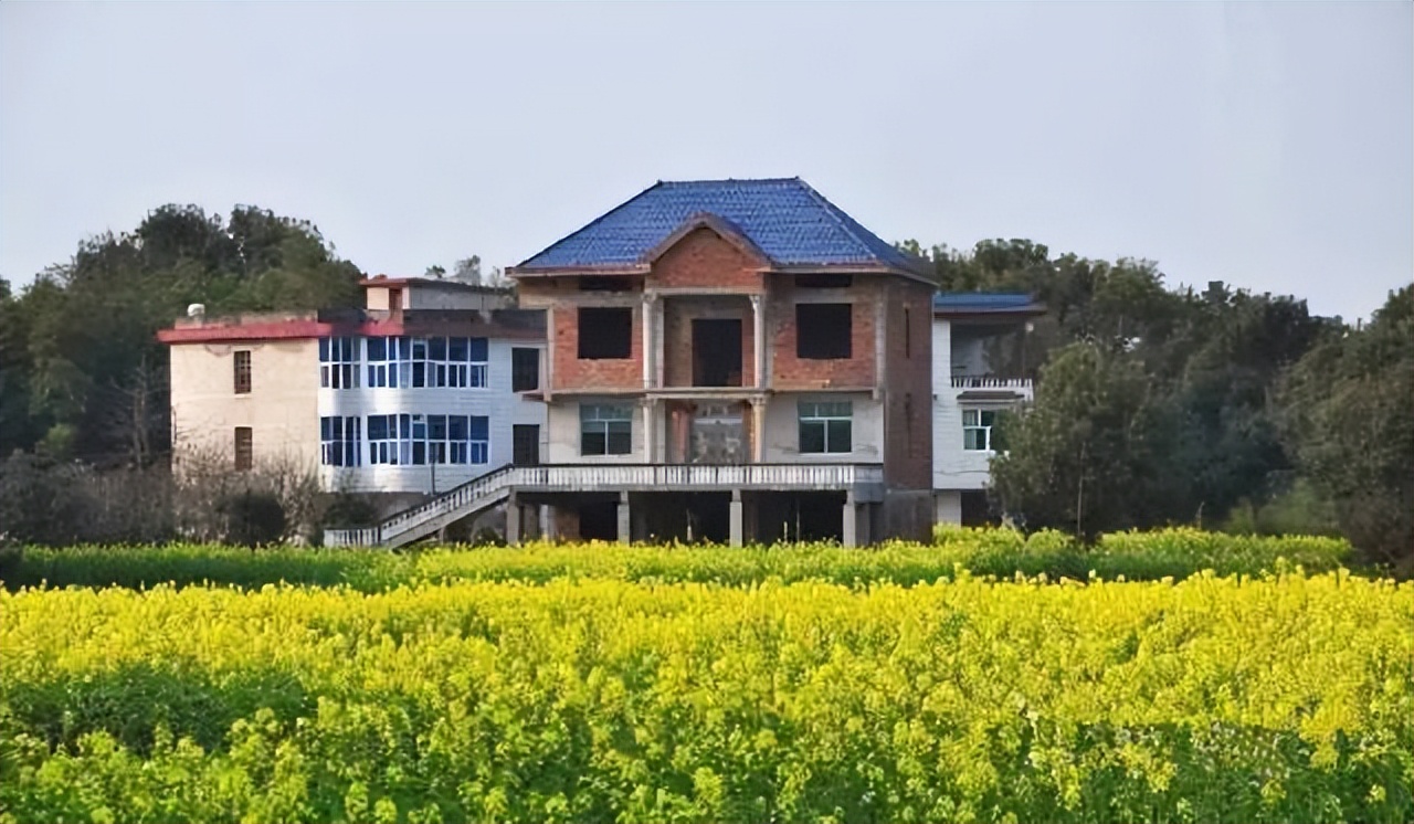 什么是鄉(xiāng)村建設(shè)規(guī)劃許可證？農(nóng)民朋友需知曉，事關(guān)自主建房