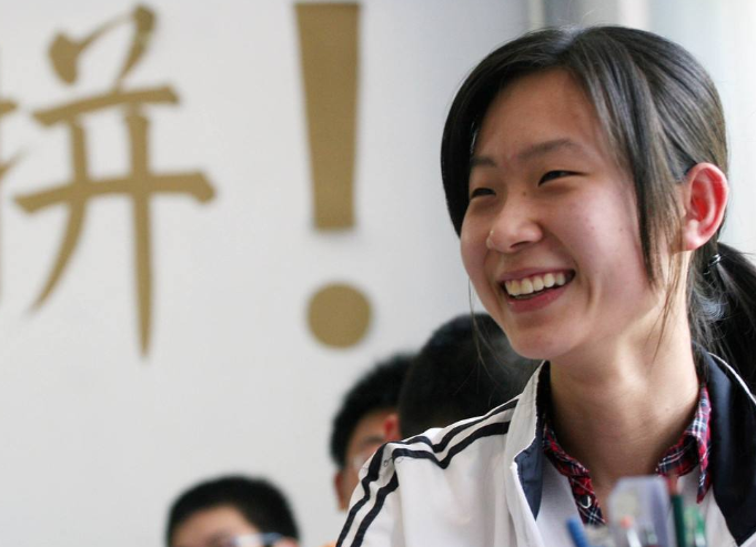 “一模”多少分高考才有望上985？教师道出“内情”，扎心却现实