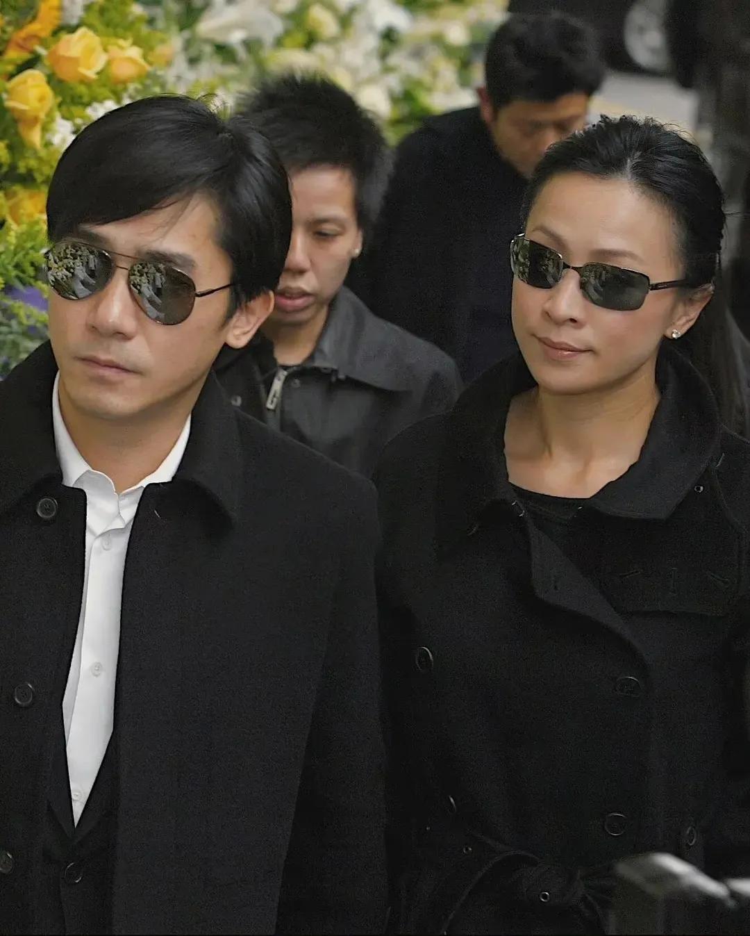 参加张国荣梅艳芳葬礼的众人