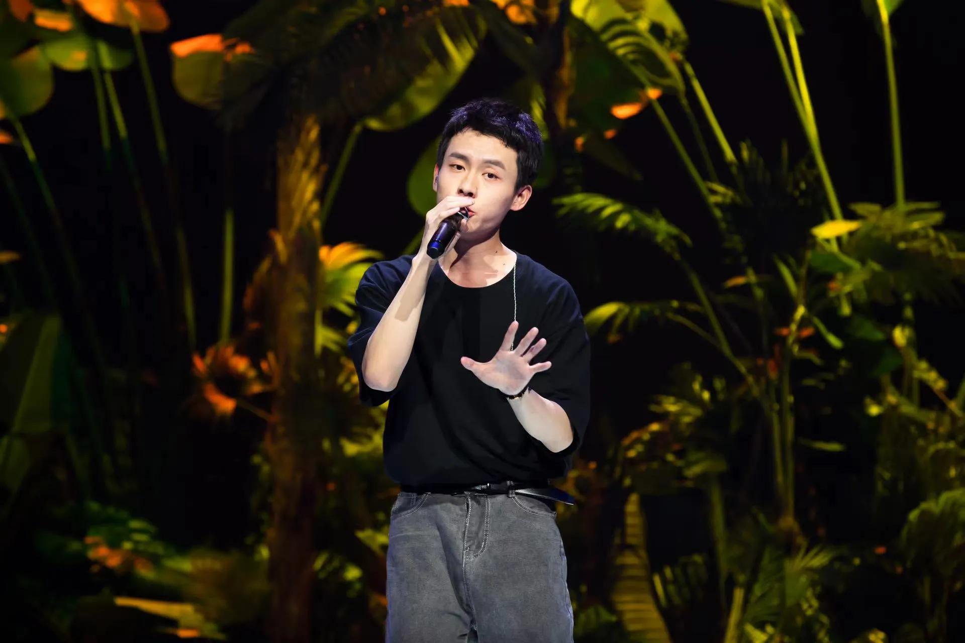 夏日之夜，火热开赛，《星光大道》夏赛季阶段赛闪亮开启