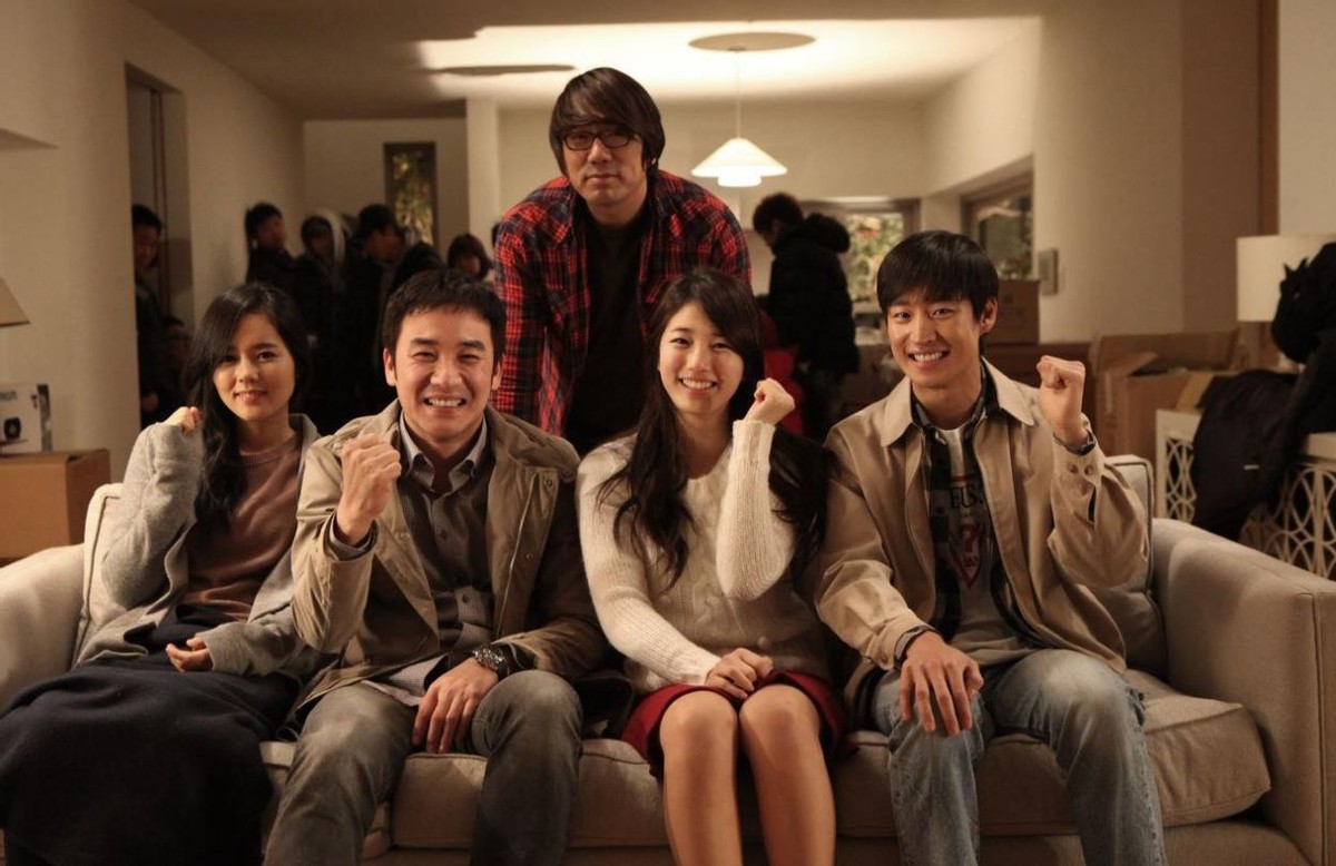 徐贤惨失《建筑学概论》，秀智凭此片一夜爆火，成四大神颜之一