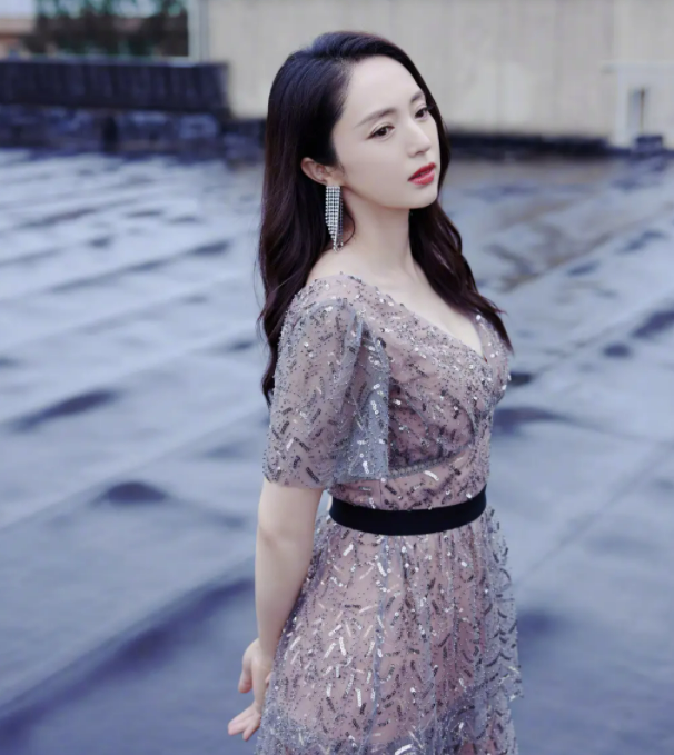 董璇高云翔离婚三年，两个人的生活，一个天上一个地下