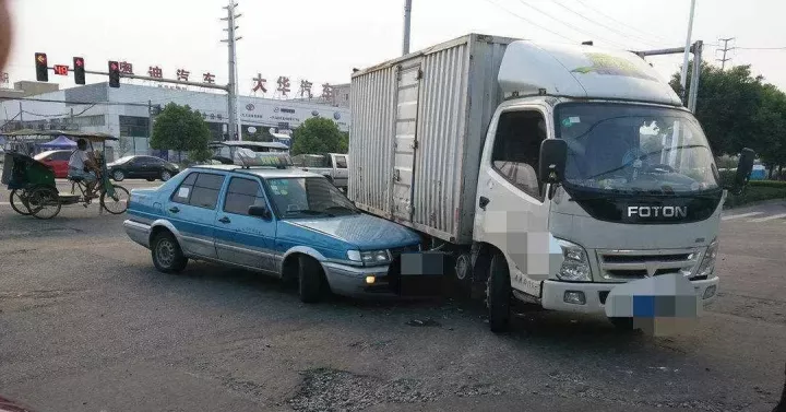 非营运货车营运中出了事故保险公司理赔吗(非营运的车辆拉货出现事故保险公司理赔吗)