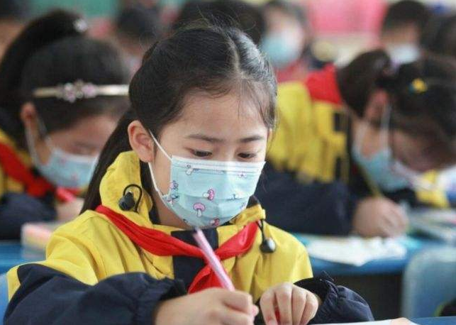 小学入学年龄迎来调整，6周岁不再是金标准，家长陷入两难境地