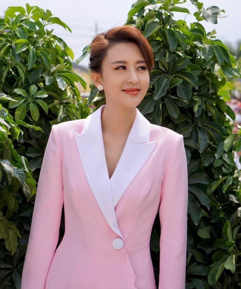 张蕾：被杨帆暗恋8年无果，嫁普通生意人生一子，为儿子操碎了心