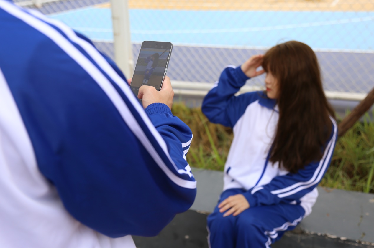 从单人到合影，怎么用手机拍出难忘毕业照？规避这些雷区很重要