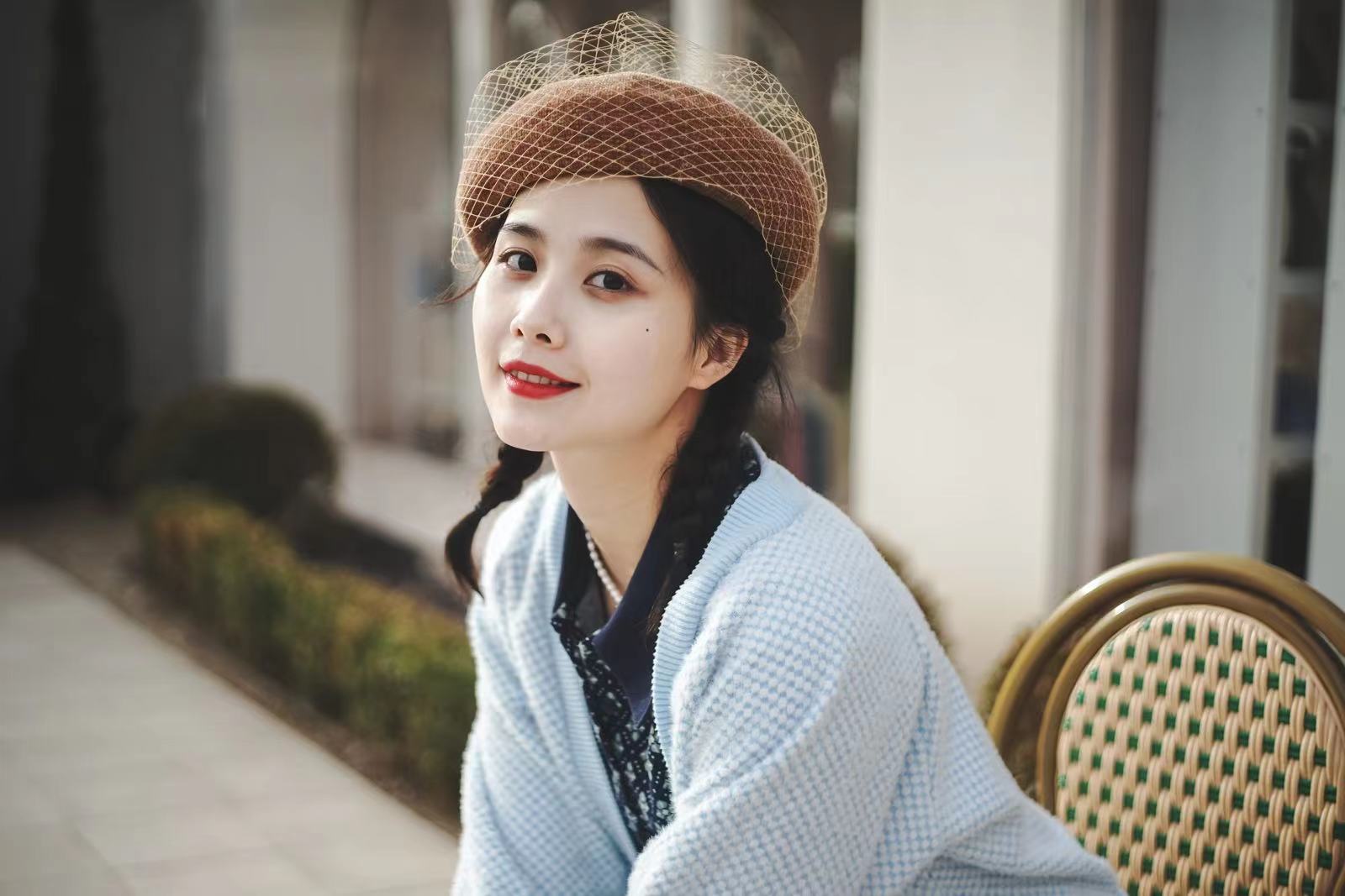 拿着放大镜看《警察荣誉》我发现了“宝藏女孩”胡可女