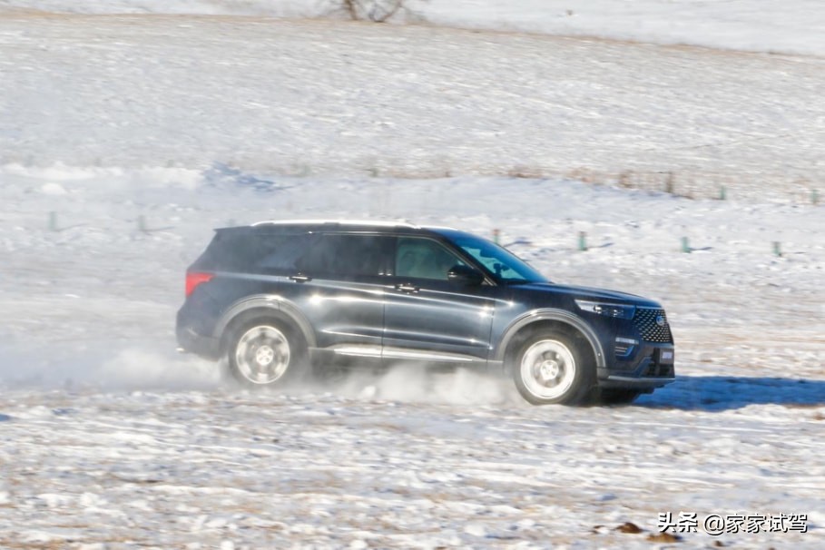 影帝级SUV，探险者出演冰雪极限动作戏