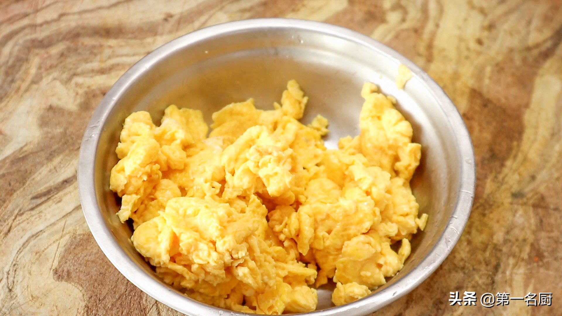 建议中老年人：生活别太节俭，多吃5种“高蛋白”食物，营养健康