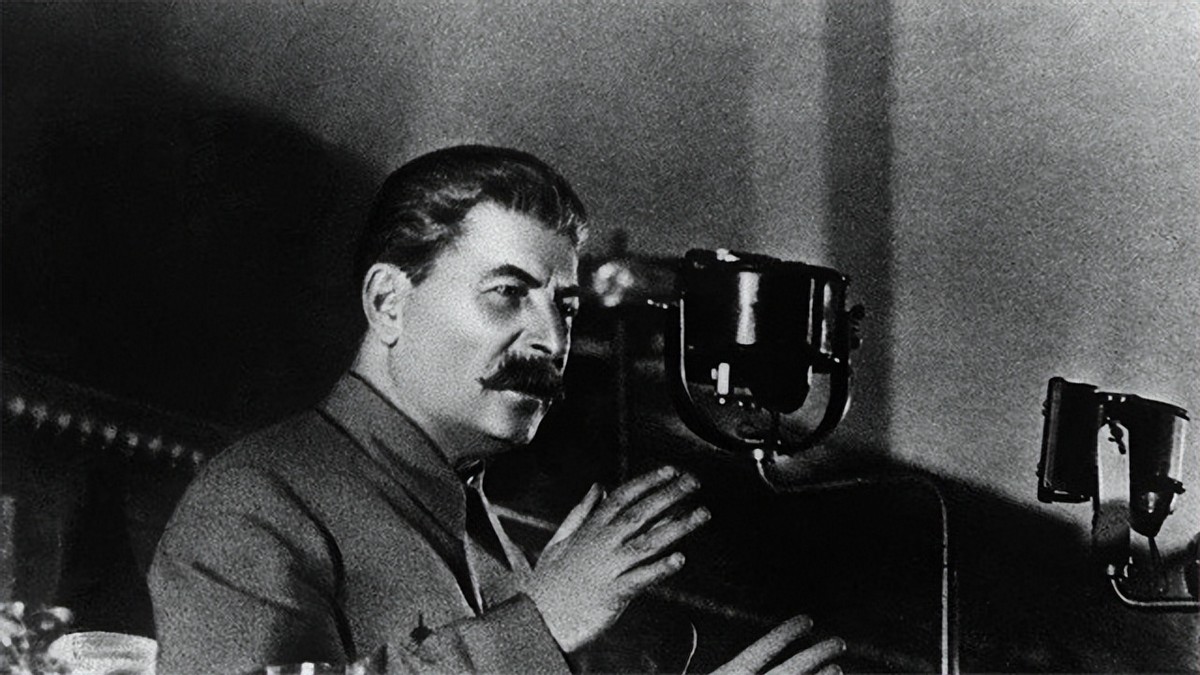 ��ɷ�쳡�ı������һ�����ߵ�˹���֣������ַ�����