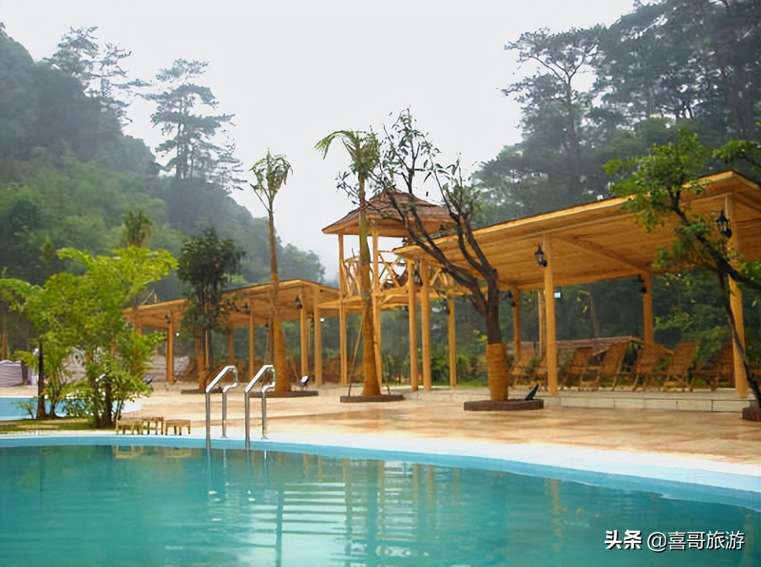 【燕峰峡景区】位于广东省肇庆市怀集县凤岗镇热水坑怀集温泉漂流旅游