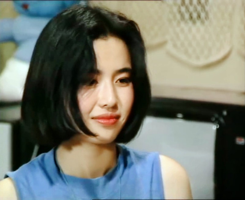 颜值说丢就丢，曾经一眼万年，今成路人大妈，这些女星好难认了