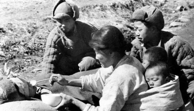 1950�꣬־Ը��սʿ��Ը���������ͳ��ʹ����飬���������Σ�