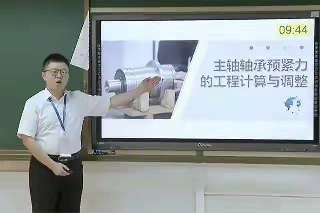 学霸周浩高考669分考入北大，3年后却选择读技校，为何？