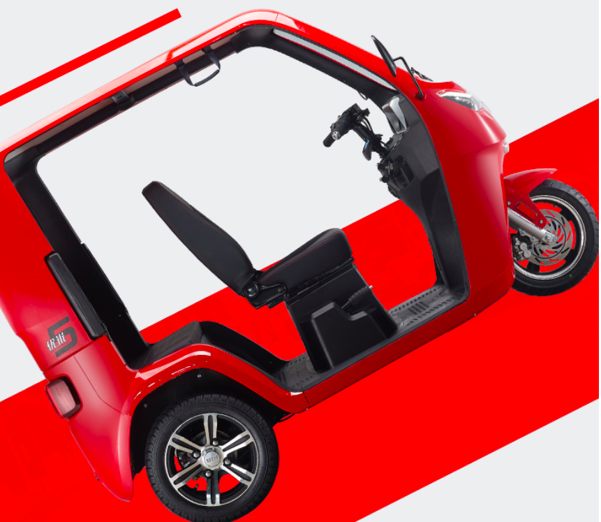 优米电动三轮车测评：自带雨棚，150公里续航，60岁老年人也能骑