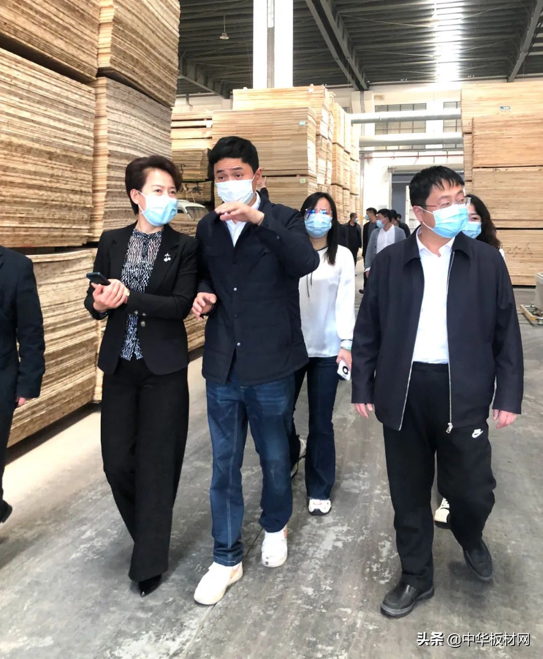热烈欢迎河北无极县考察组一行莅临百源板材产业园交流学习