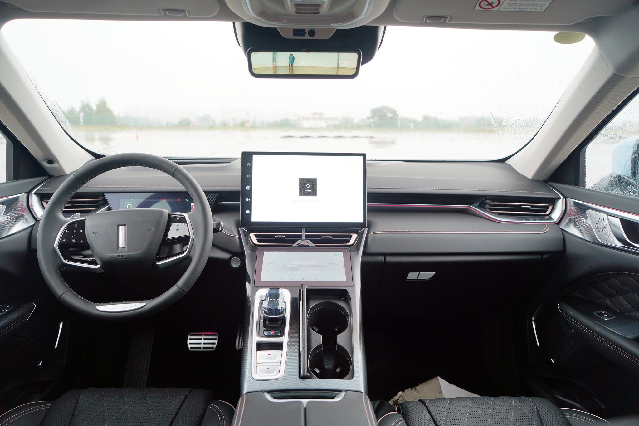 20万左右，2.0T+四驱，买自驾游SUV，选这3台比较靠谱