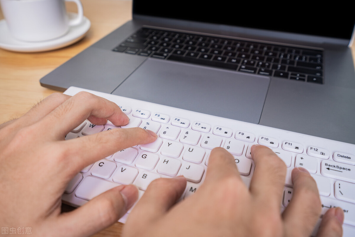 键盘截屏是哪个键 蓝牙键盘截屏是哪个键