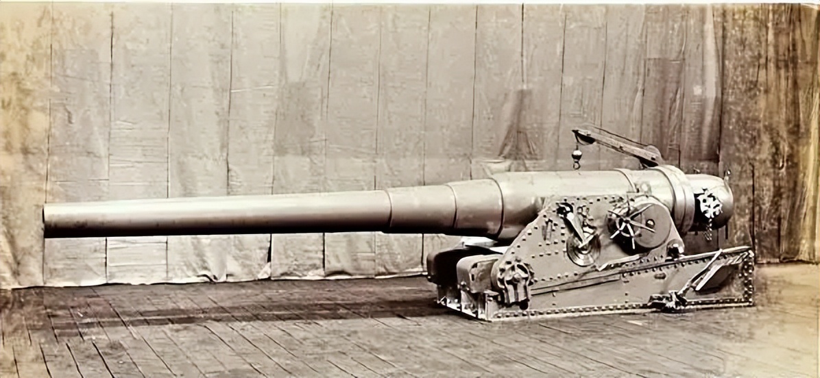 120mm阿姆斯特朗速射炮图片