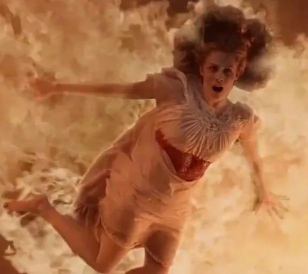 《邪恶力量》第一季第一集