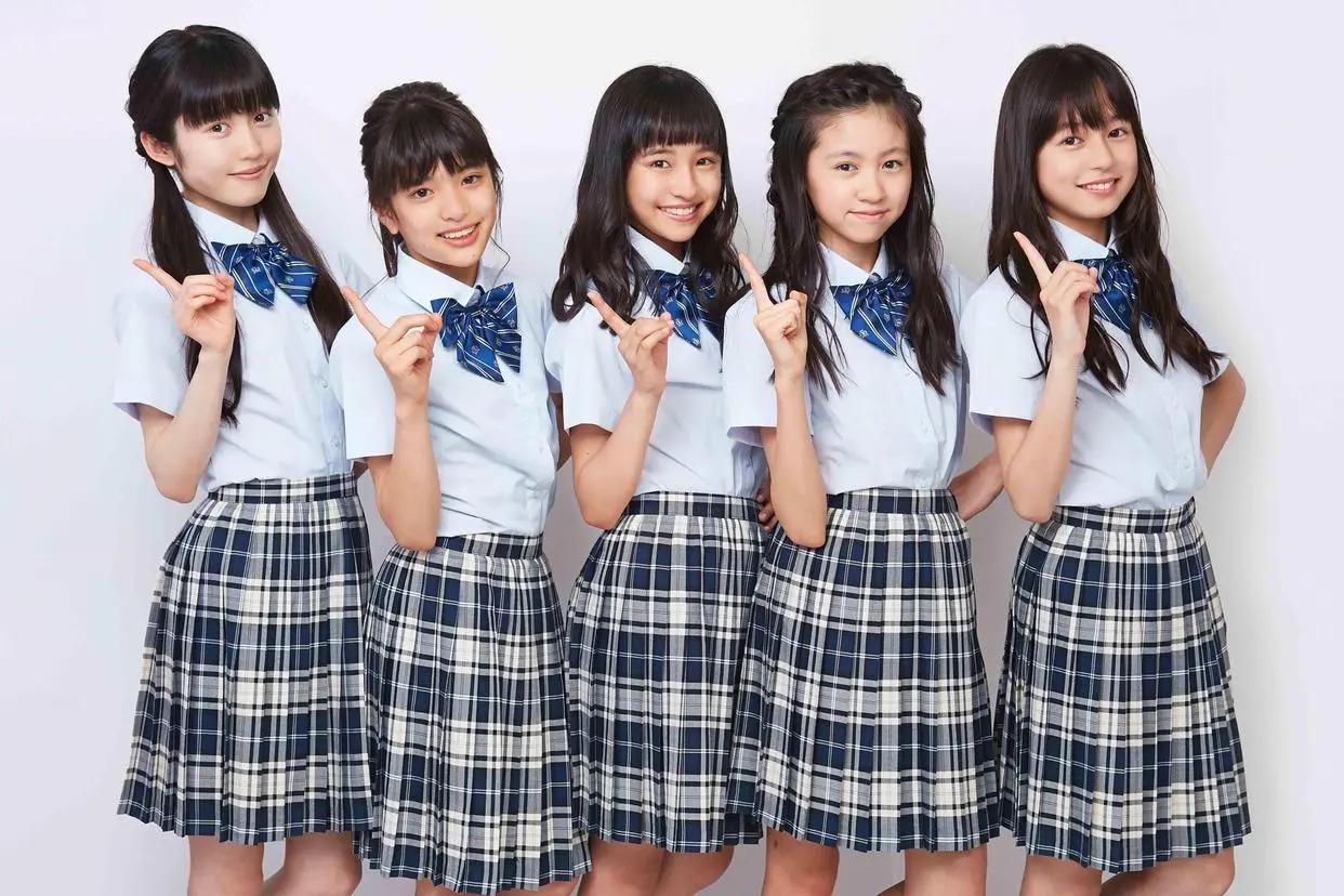 日本女孩喜欢穿校服有原因！16岁大阪女孩靠它出道顺利进入娱乐圈