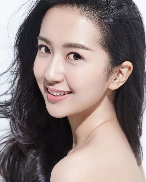 请欣赏50位明星的甜美微笑