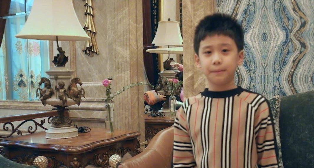 “莽撞千金”赵小棠：陈凯歌出动全家支援她，却因牙膏口碑暴跌