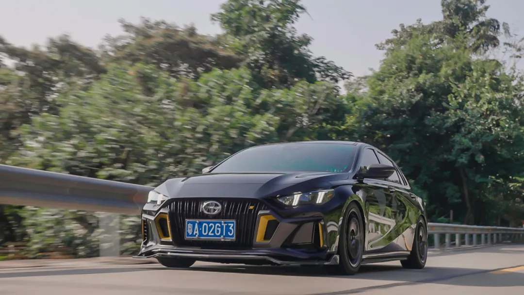 年轻人的Dream Car,10万出头买小AMG,开完直呼爽翻了