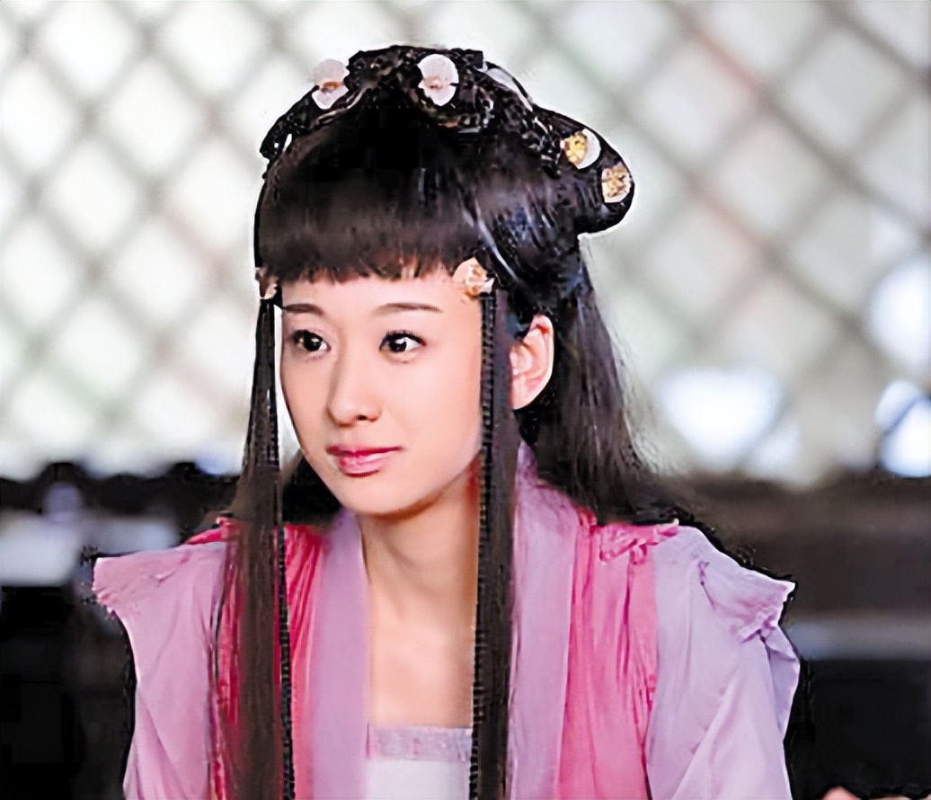 同样是“厚刘海”，把杨紫胡冰卿和杨幂放在一起，差别不止一点