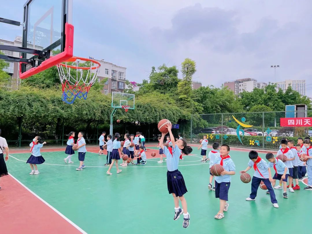 热情五月 迎“篮”而上｜南湖小学2022年校园篮球联赛圆满落幕