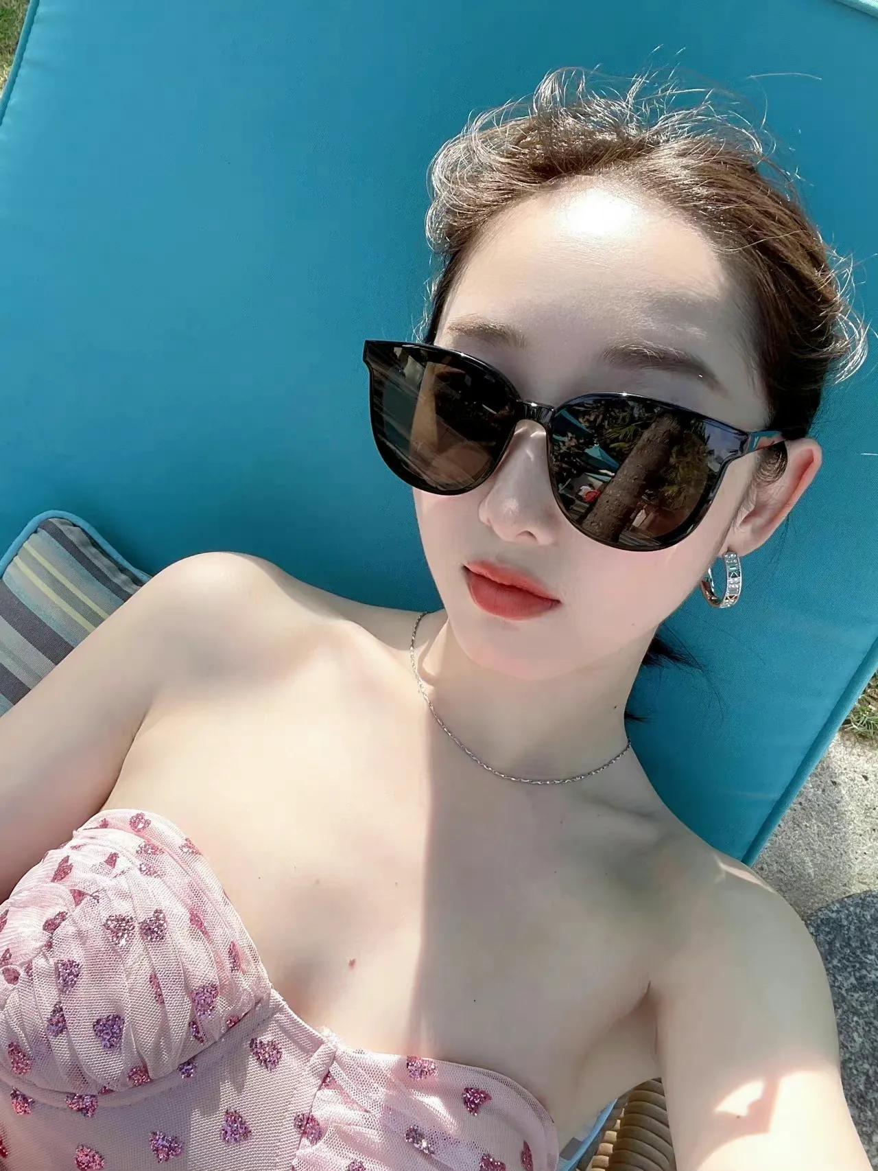 白到发光蒋梦婕