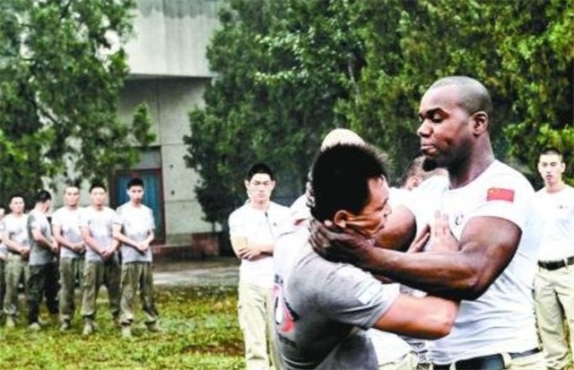 保镖训练营：每天20小时超负荷训练，练成后派到明星富豪身边