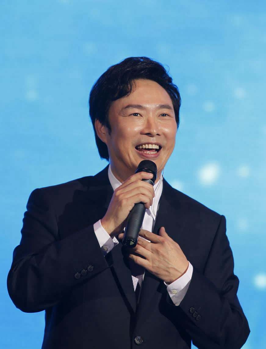 台湾最著名的15位主持人,"三王一后"开启了台湾"综艺时代"