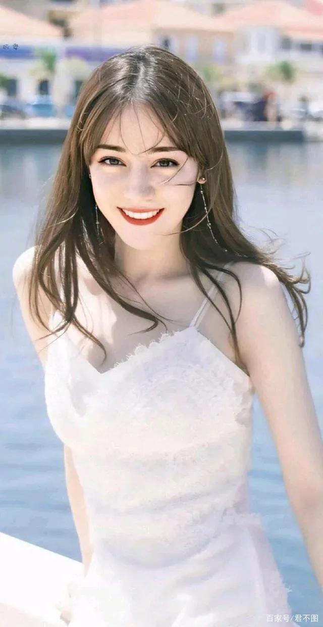 迪丽热巴 异域风情，妩媚动人