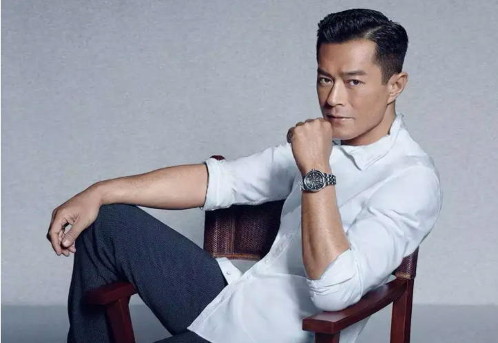 那些当老板的明星：玲花丈夫骂旗下艺人丑，冯小刚公司被起诉