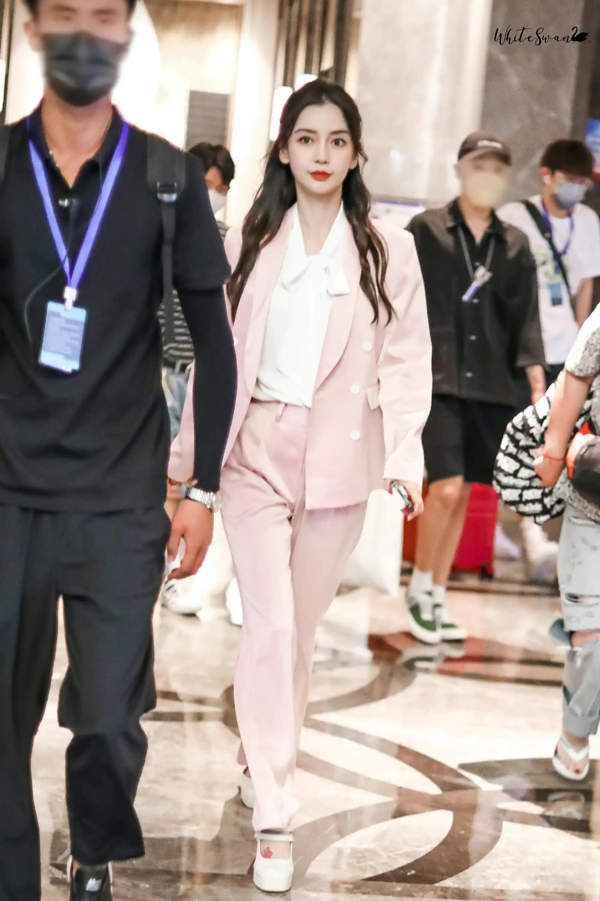 《萌探2》最新一期路透来啦，一大堆帅哥美女来袭