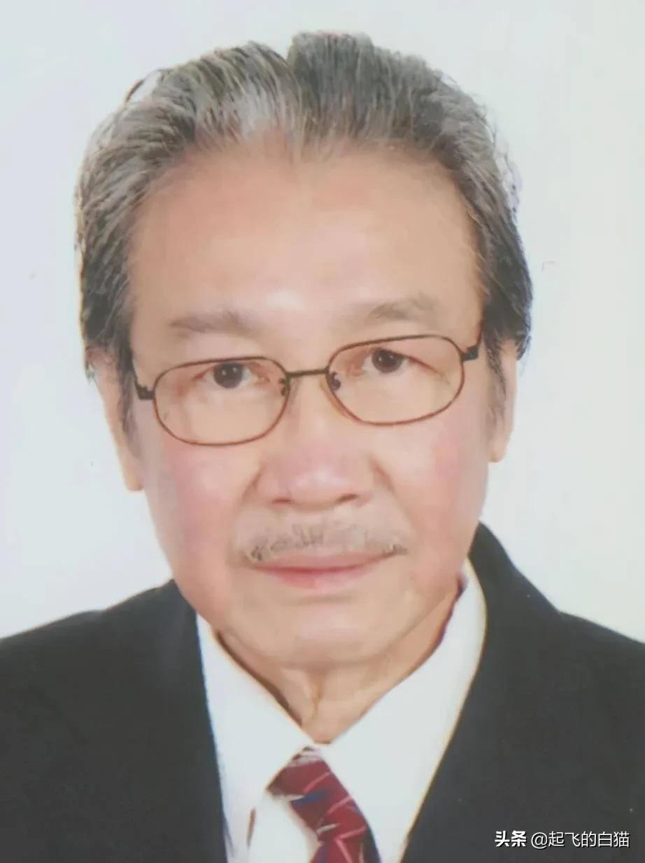 表面是演员，背后是老师，学生稳稳占据娱乐圈，你知道吗？