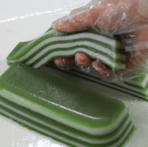 千层糕这样做太香了，加入这天然香料，整屋都香了，邻居都要来吃