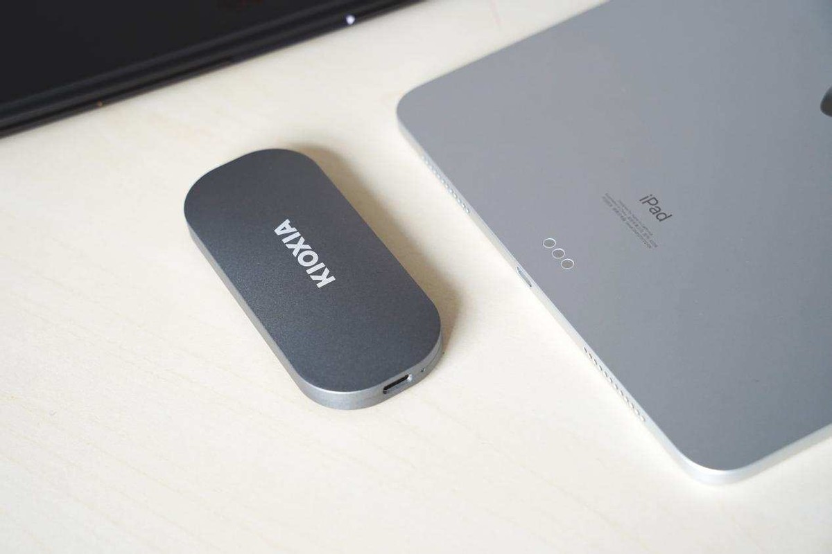 体积更小、速度更快 铠侠XD10 移动固态硬盘 成了我的办公小能手