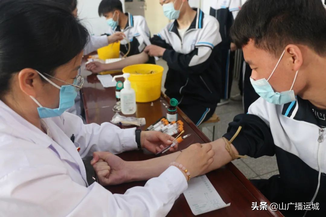 翼城县汉德园中学 高考体检进校园 贴心服务保安全